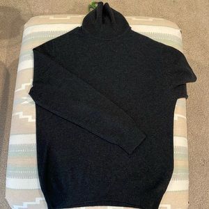 Pringle men’s cashmere turtleneck. Charcoal grey. M.